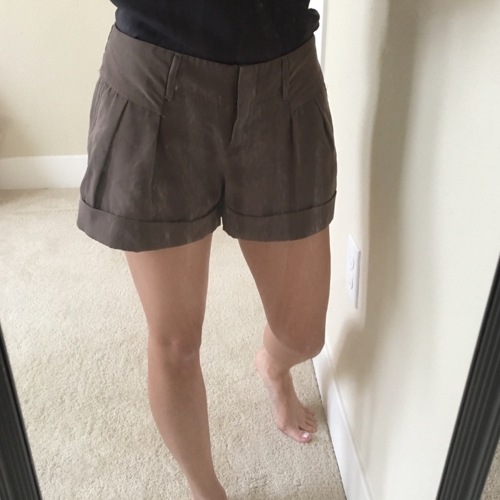 3 for $15 bundle!! Express cuffed shorts with pockets
